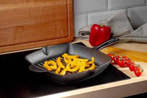 ŻELIWNA PATELNIA GRILLOWA 26cm 2656 ŻELIWNA PATELNIA GRILLOWA 26cm 2656