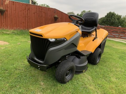 Traktor ogrodowy STIGA Estate 792W | Mocny silnik, Duży Kosz 300 L