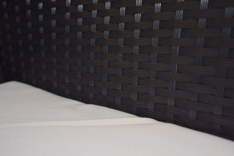 ZESTAW MEBLI RATTANOWYCH CZARNY Z JASNOBEŻOWYMI PODUSZKAMI ZESTAW MEBLI RATTANOWYCH CZARNY Z JASNOBEŻOWYMI PODUSZKAMI