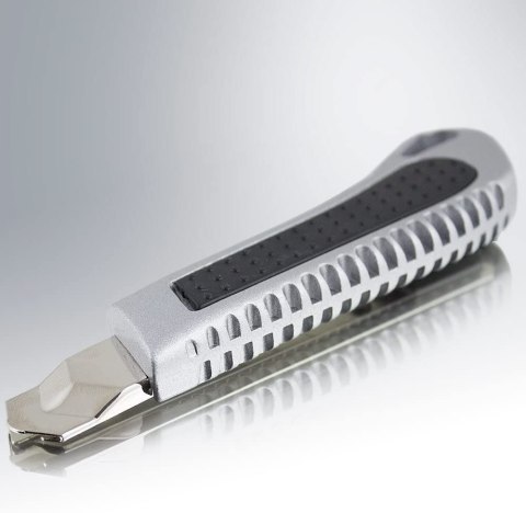 Zestaw 10 noży aluminiowych do cięcia + 10 sztuk wymiennych ostrz